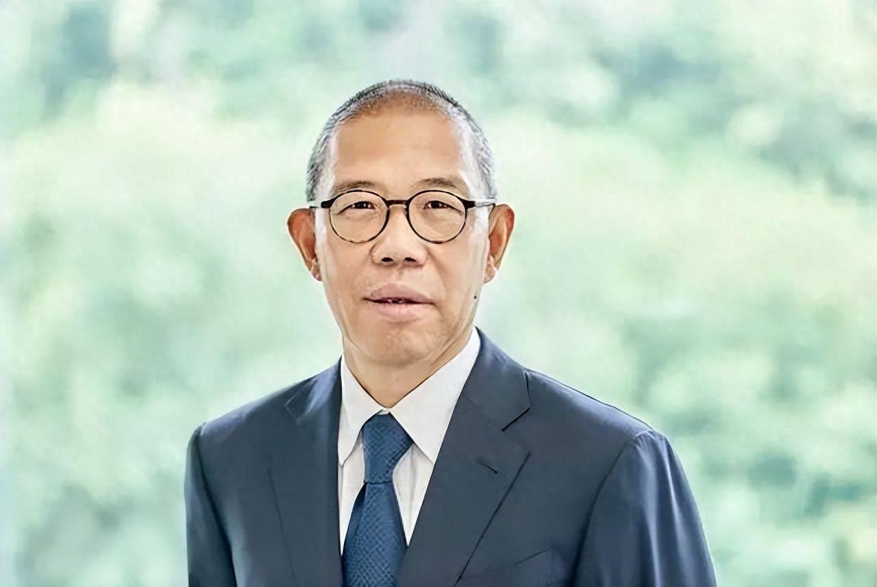 理想主义者钟睒睒背弃了自己的理想？
