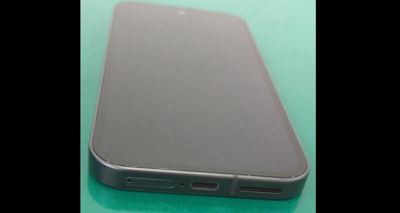 谷歌Pixel 9a外观曝光：方正设计，摄像头微凸