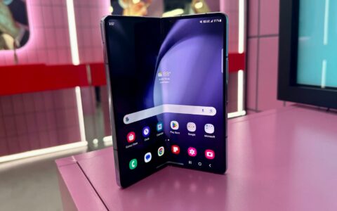 三星Galaxy Z Fold6特别版曝光：更轻薄，钛金属背板成亮点