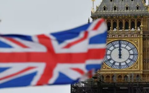英格兰或推更严户外吸烟禁令，政府考虑全面控烟措施