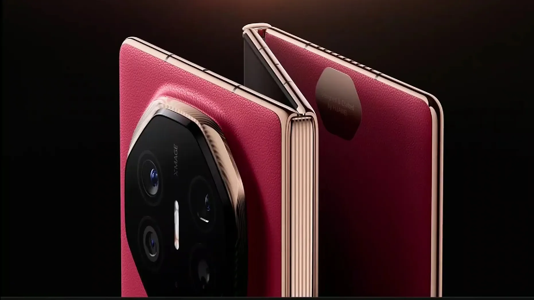 HUAWEI Mate XT：全球首款三屏双折叠手机问世，价格高昂