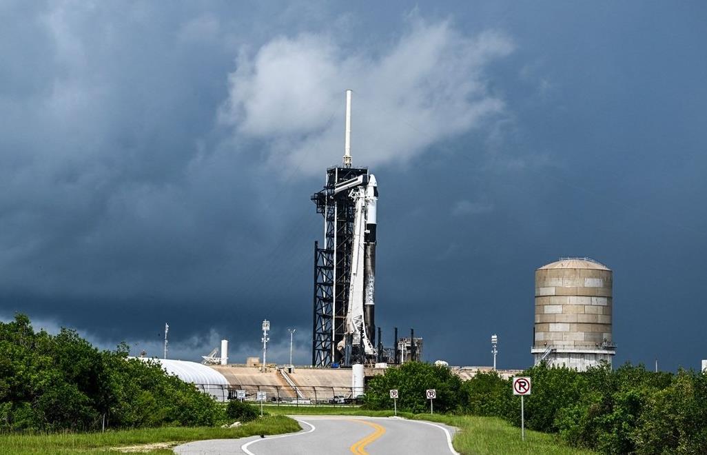 SpaceX“北极星黎明号”成功发射，开启民间太空漫步新篇章