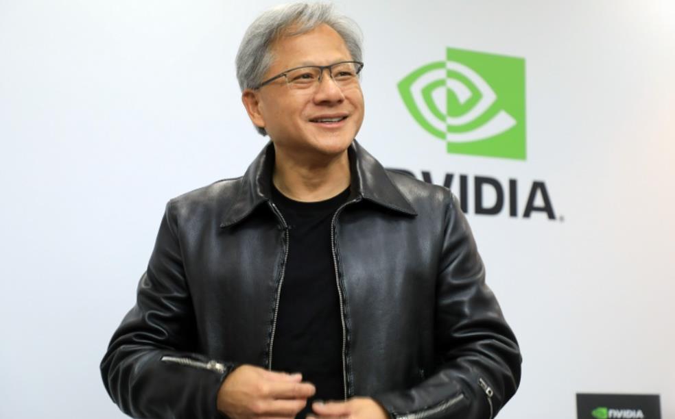 英伟达CEO黄仁勋：台积电领先但订单可转移，Blackwell芯片将如期出货
