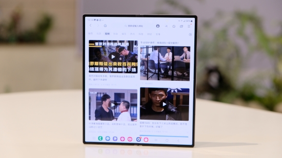 三星 Galaxy Z Fold6：AI加持，折叠屏手机也能成为智能生活的新宠儿！