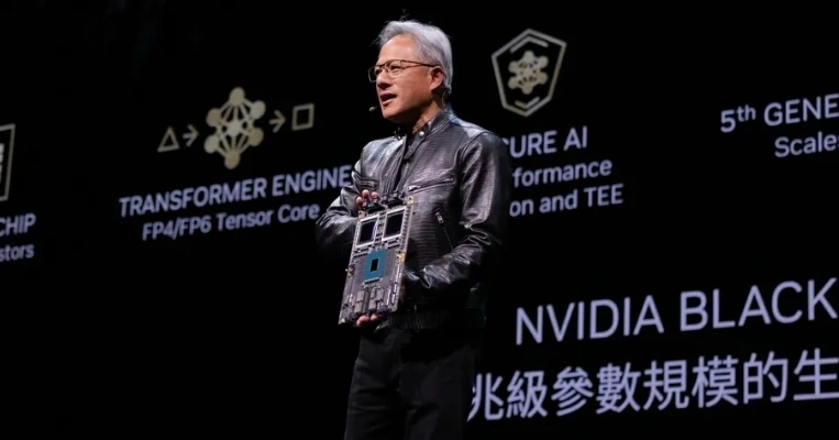 英伟达 CEO 黄仁勋近三个月出售近 600 万股股票，价值约 7 亿美元