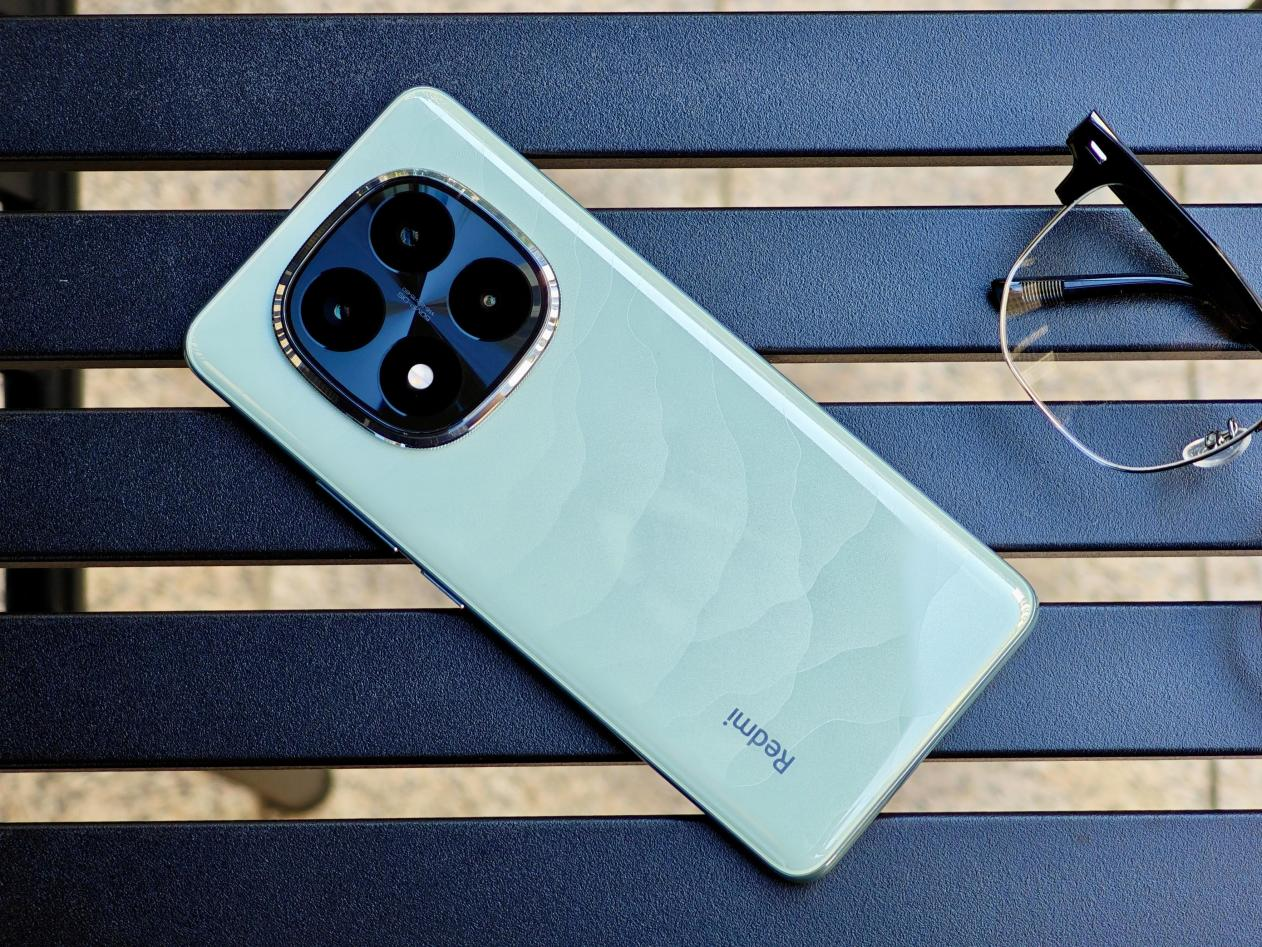 实测Redmi Note 14 Pro + ：金刚品质打造超强六边形战士