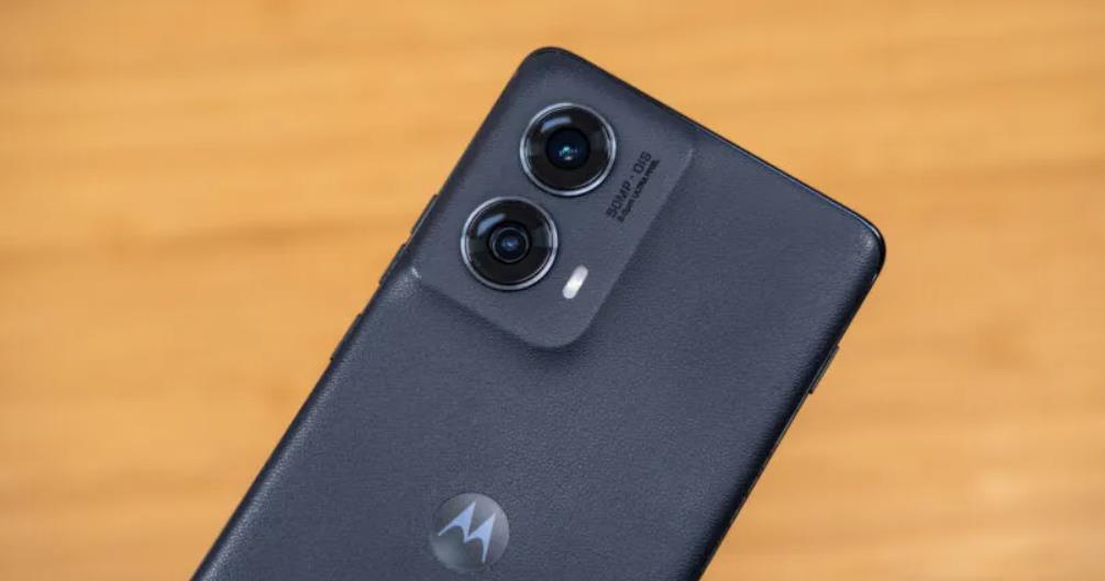 摩托罗拉Android 15更新确认：部分设备将迎升级，但仍有遗漏
