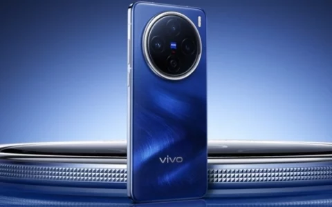 vivo X200系列首发公里级无网通信技术：1500米无网通信不断联