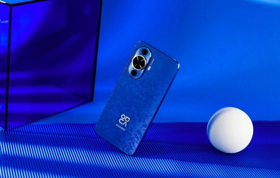 华为nova 12与nova 12 Pro：如何选择适合自己的版本？
