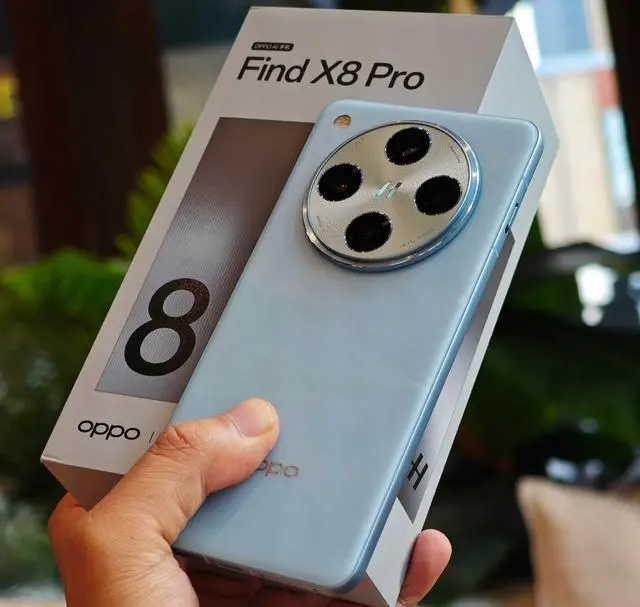 OPPO Find X8系列：标准版与Pro版，你更倾心于哪一款？