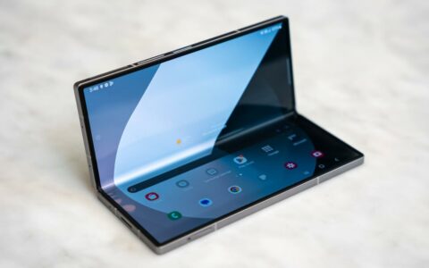 三星Galaxy Z Fold特别版韩国开售10分钟即售罄