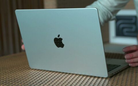 传闻苹果2026年或重塑MacBook Pro设计：引入OLED面板，机身更轻薄