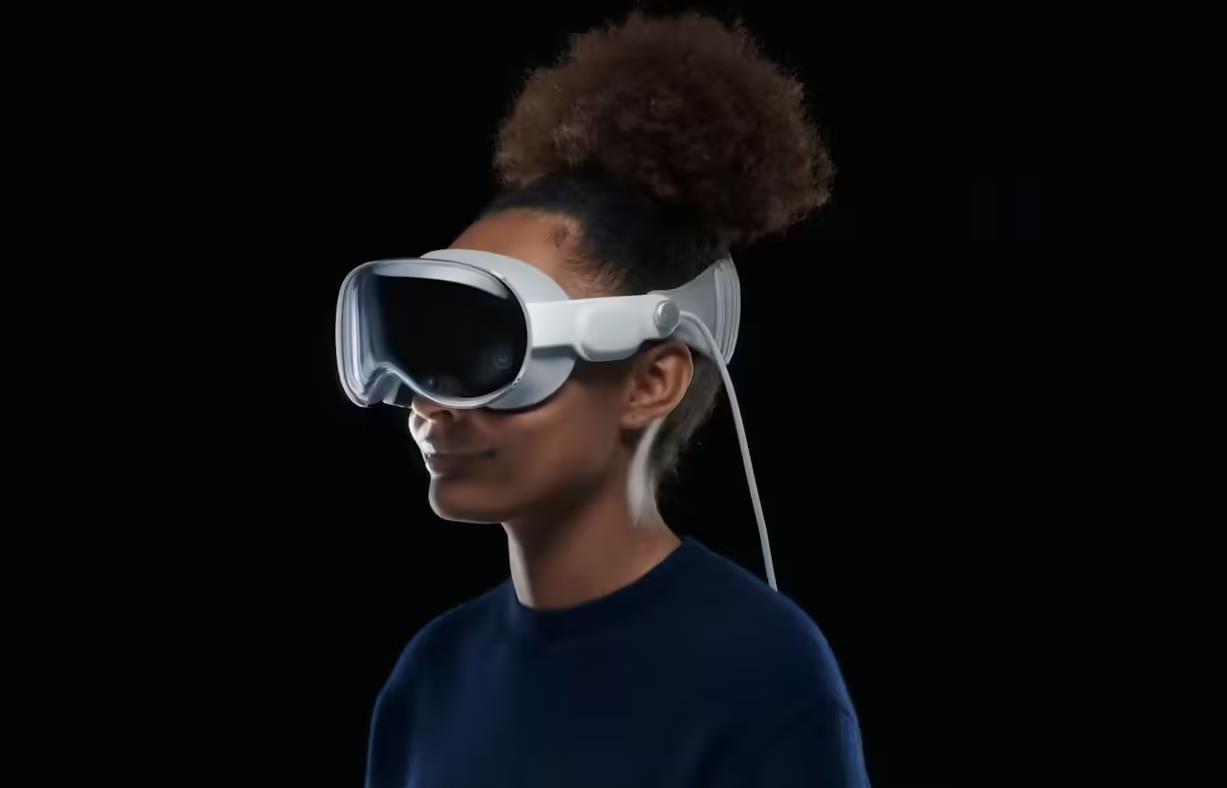 传闻苹果低价版Vision Pro量产推迟至2027年以后