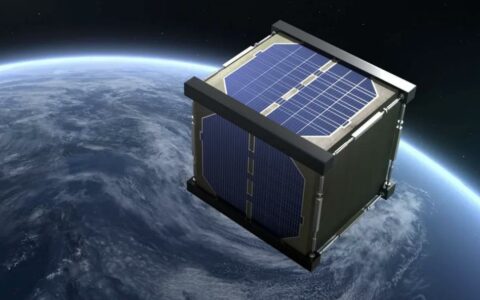 日本发射世界首颗木制卫星，探索太空建筑新纪元