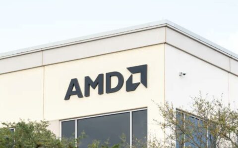 AMD发布首个10亿参数开源AI模型OLMo