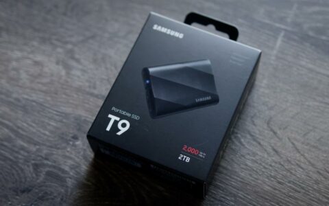 黑色星期五前期优惠：三星T9便携式固态硬盘4TB版美国Samsung store直降255美元，仅需295美元