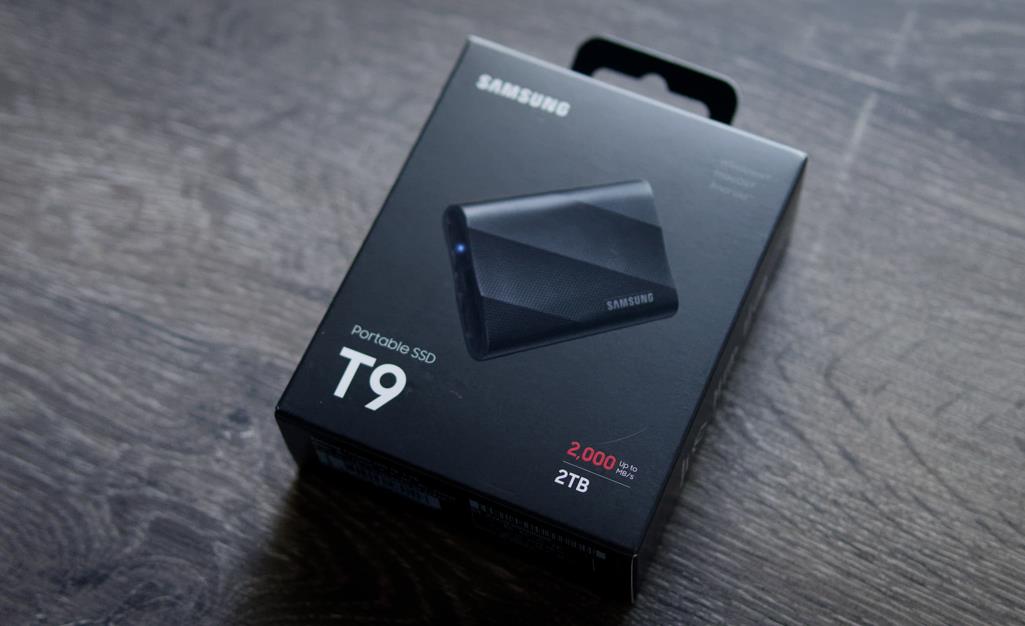黑色星期五前期优惠：三星T9便携式固态硬盘4TB版美国Samsung store直降255美元，仅需295美元