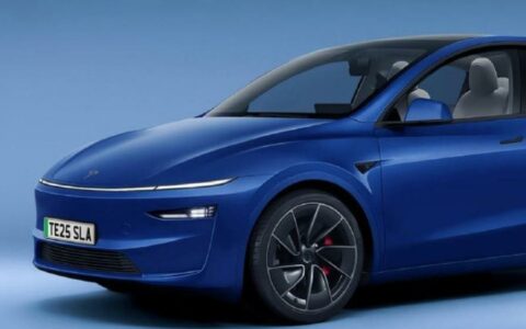 特斯拉新款Model Y外观大揭秘：分体贯穿车灯与保留转向灯拨杆