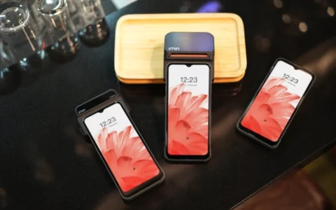 iPhone 15、Google Pixel 8a、Samsung Galaxy A35 5G、OnePlus Nord N30 5G对比   2024年最佳中端智能手机推荐