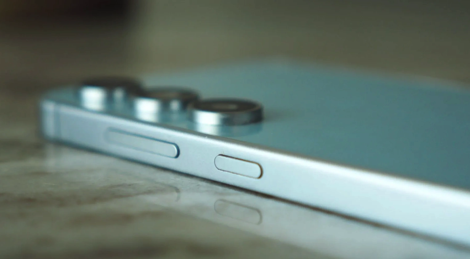 三星Samsung Galaxy S25 Slim 曝光   成为Samsung史上最薄旗舰手机