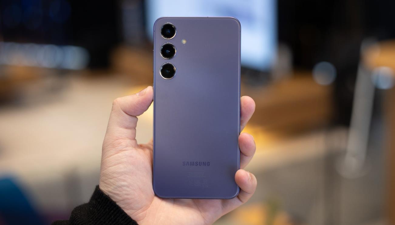 黑色星期五优惠：三星Galaxy S24 Plus美国Samsung store直降275美元，仅售724.99美元