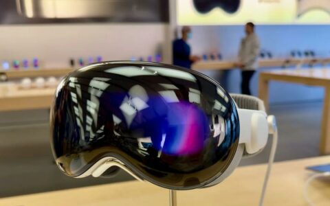 苹果推送visionOS 2.2更新，Vision Pro体验再升级