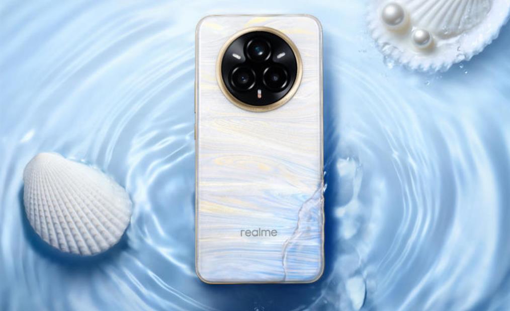 realme 14 Pro官宣：全球首款遇冷变色手机