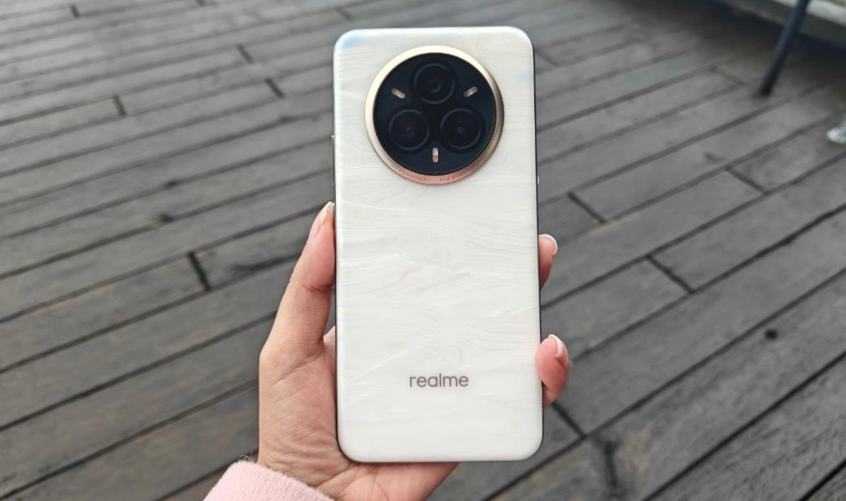 realme 14 Pro+配置曝光：骁龙7s Gen3处理器+6000mAh大电池