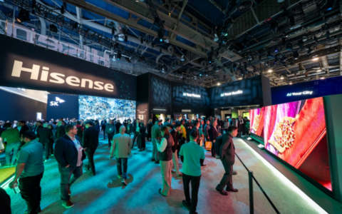 【CES 2025】液晶电视史上第一次发出彩色光源，海信RGB-Mini LED引领显示产业升级