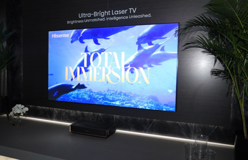 【2025 CES】液晶电视史上第一次发出彩色光源，海信RGB-Mini LED引领显示产业升级