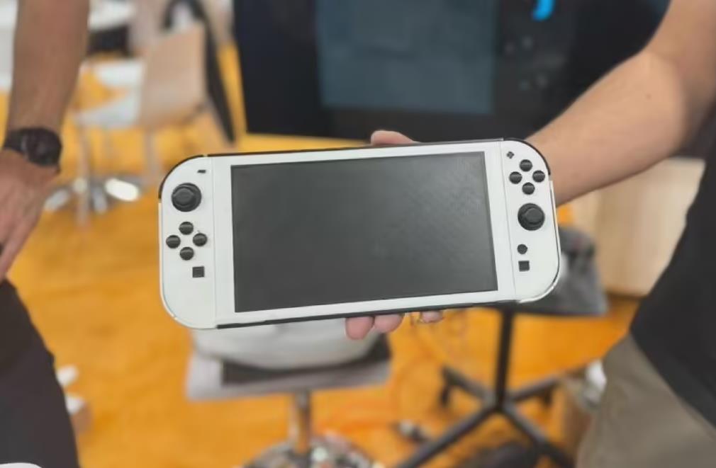 【CES 2025】任天堂Switch 2机模正式亮相，设计细节曝光