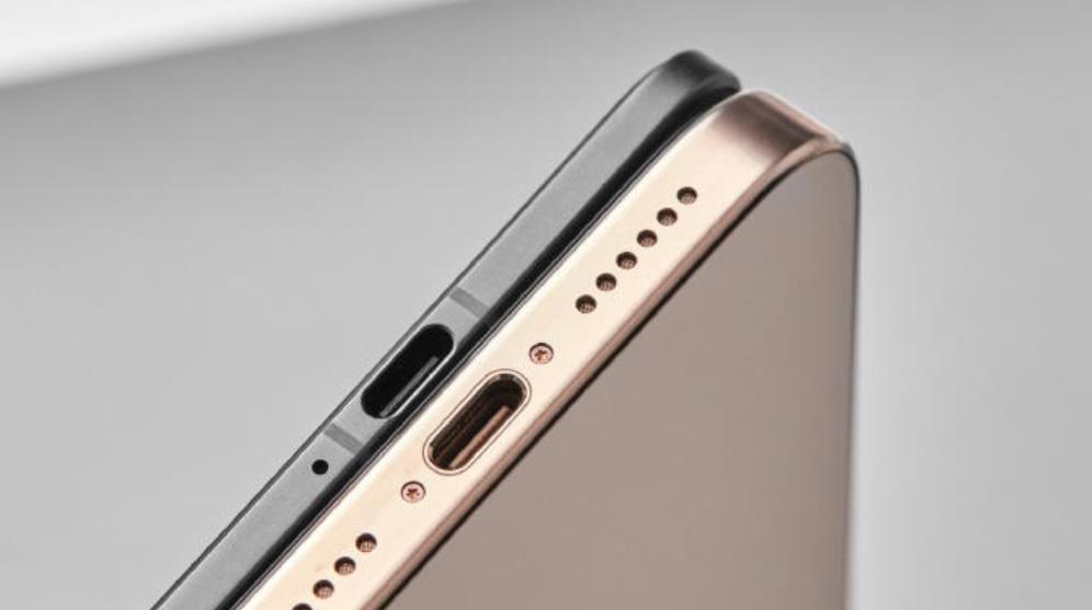 OPPO Find N5真机曝光，预计二月发布