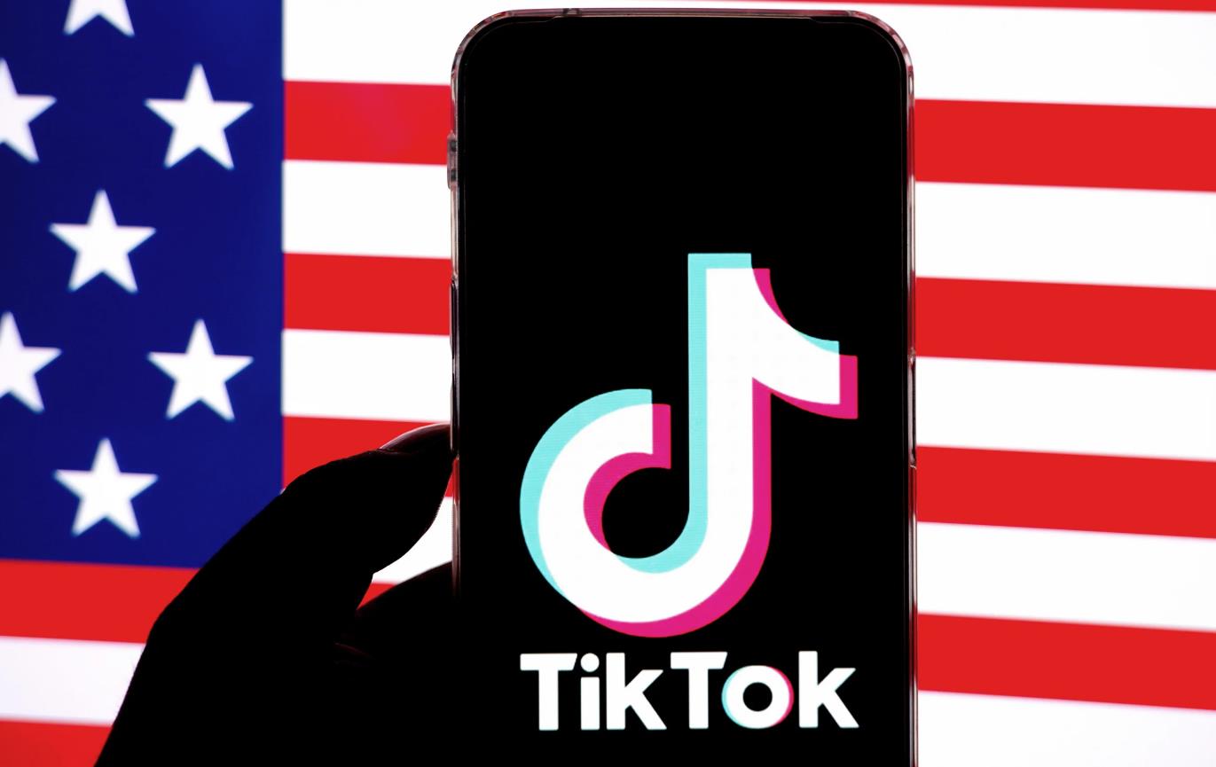 特朗普签署延迟TikTok禁令行政令，威胁不卖TikTok就加税