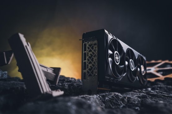 DLSS4性能全力冲锋，耕升GeForce RTX5080炫光OC值得你拥有！