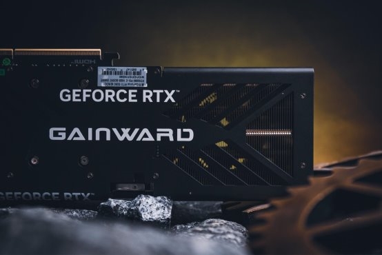 DLSS4性能全力冲锋，耕升GeForce RTX5080炫光OC值得你拥有！