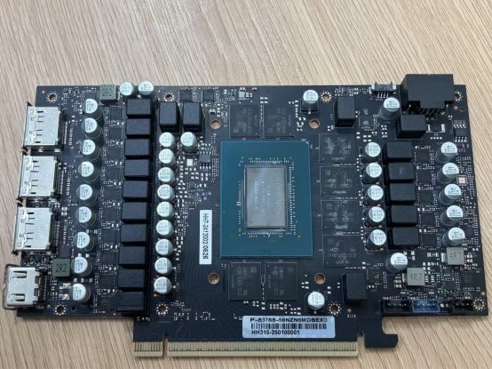 DLSS4性能全力冲锋，耕升GeForce RTX5080炫光OC值得你拥有！