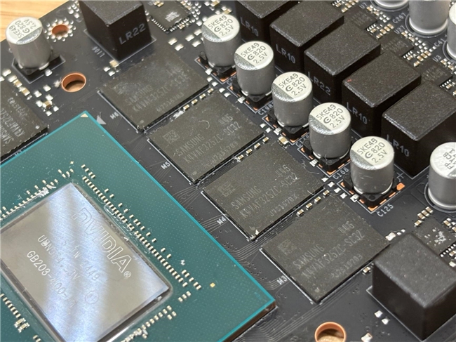 DLSS4性能全力冲锋，耕升GeForce RTX5080炫光OC值得你拥有！