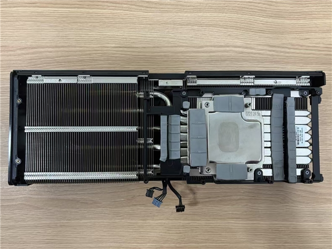 DLSS4性能全力冲锋，耕升GeForce RTX5080炫光OC值得你拥有！