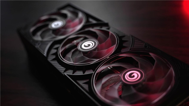 支持DLSS4，从“新”出发|影驰GeForce RTX5080金属大师OC系列测评