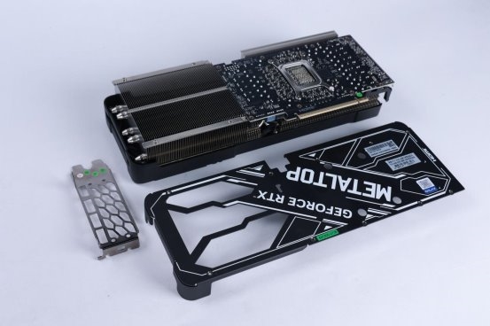 支持DLSS4，从“新”出发|影驰GeForce RTX5080金属大师OC系列测评