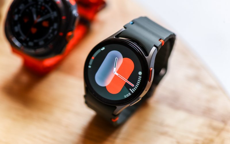 AI赋能健康体验 三星Galaxy Watch让自律生活一路相伴