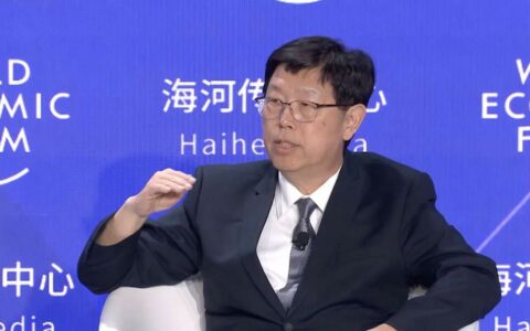 鸿海精密考虑收购雷诺日产股份，或开启汽车业新合作篇章