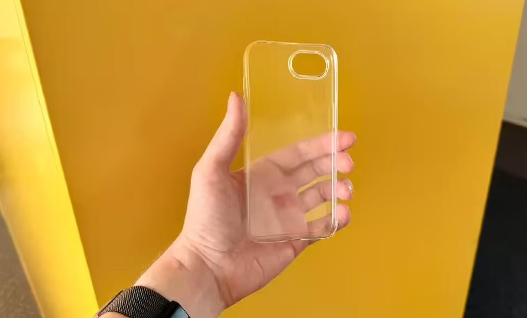 苹果iPhone SE 4手机壳曝光：单摄设计，或与iPhone 14不兼容
