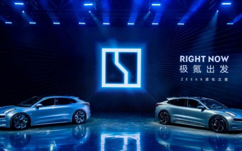 ‌消费者怒了！极氪汽车客服服务“连环翻车”