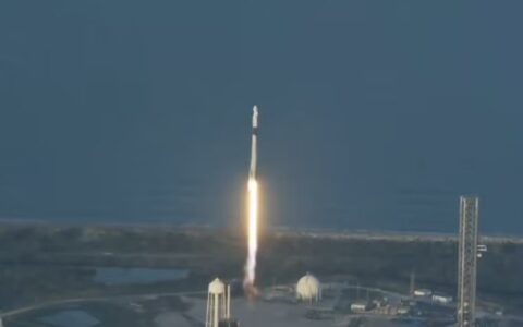 SpaceX成功执行Crew-10载人任务，将接回滞留太空近300天宇航员