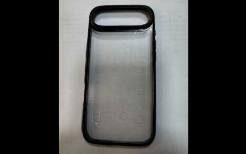 苹果iPhone 17 Air手机壳曝光：摄像头变长条跑道，机身薄至5.5mm