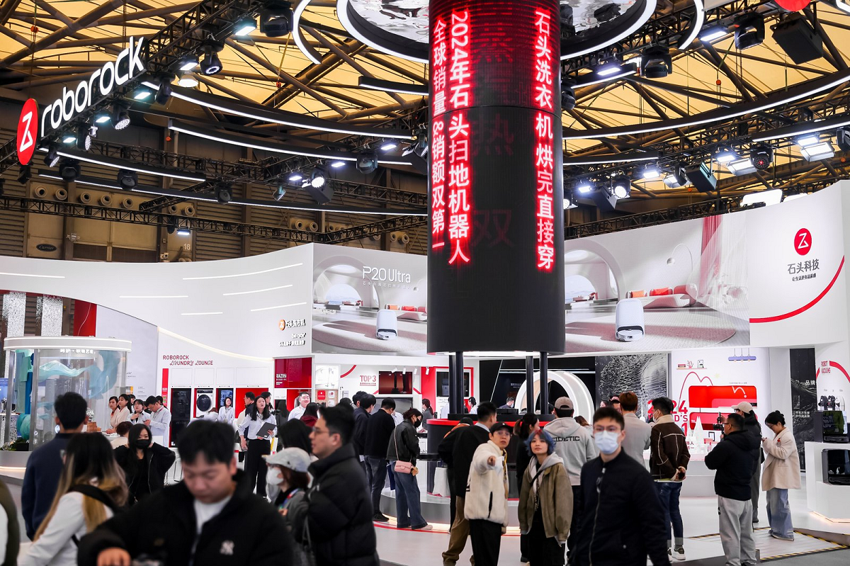 【2025 AWE】石头科技多款新品引领全球清洁行业潮流