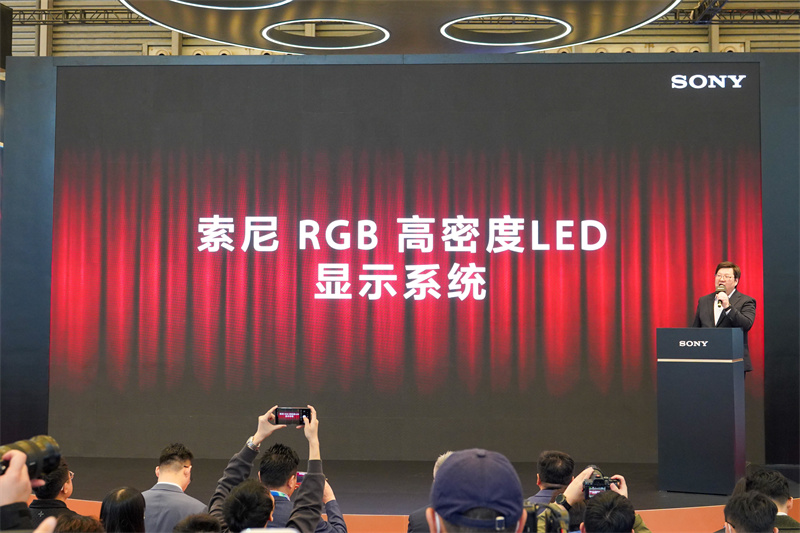 三原色独立控光的终极形态：解码索尼RGB高密度LED显示系统技术壁垒