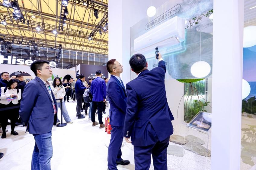 海信新风空调全渠道第一！AI空气管家闪耀AWE展会