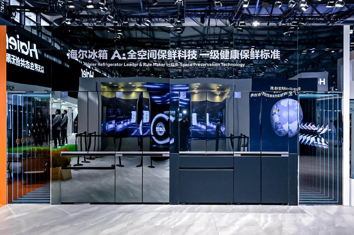 逛完AWE，发现这个用户首选品牌竟是由用户共创的